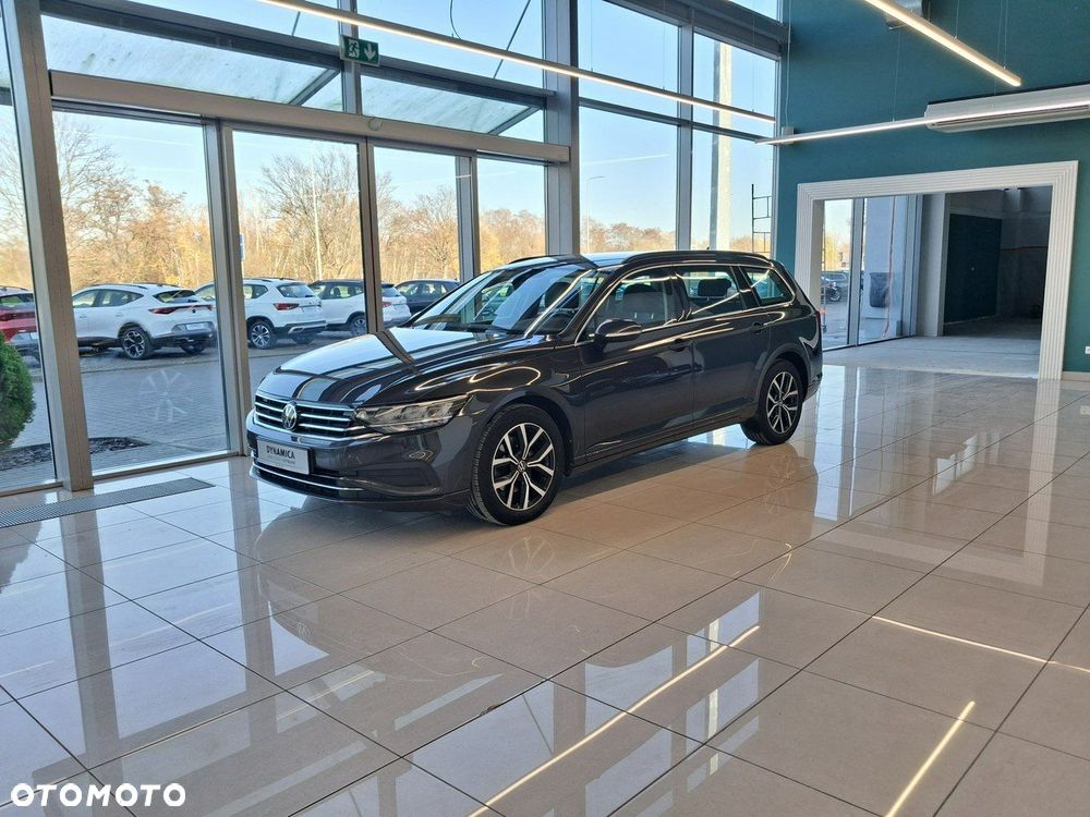 Volkswagen Passat Variant - 3