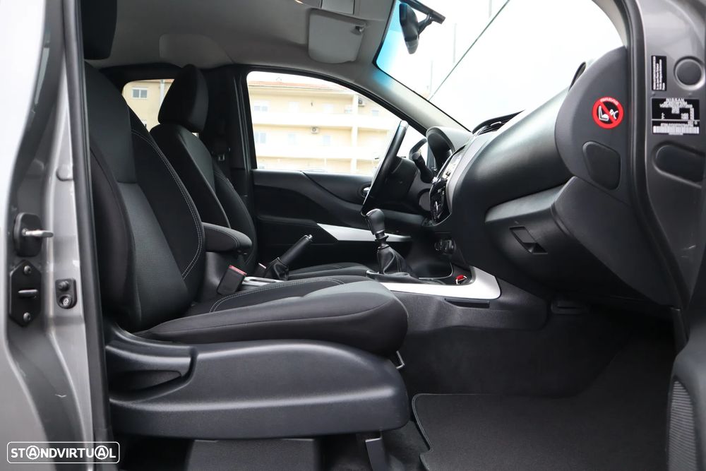 Nissan Navara 2.3 dCi CD 4WD N-Connecta Nav+Barras - 12