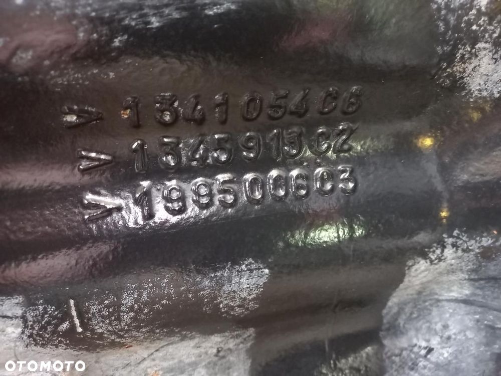 Case maxxum,5120,5130,5140 skrzynia,silnik,płyta rewersu,kosz,most,pompa,rozdzielacz,B4TA-390,kabina,satelity,wałek,koło zębate,tryb. - 3