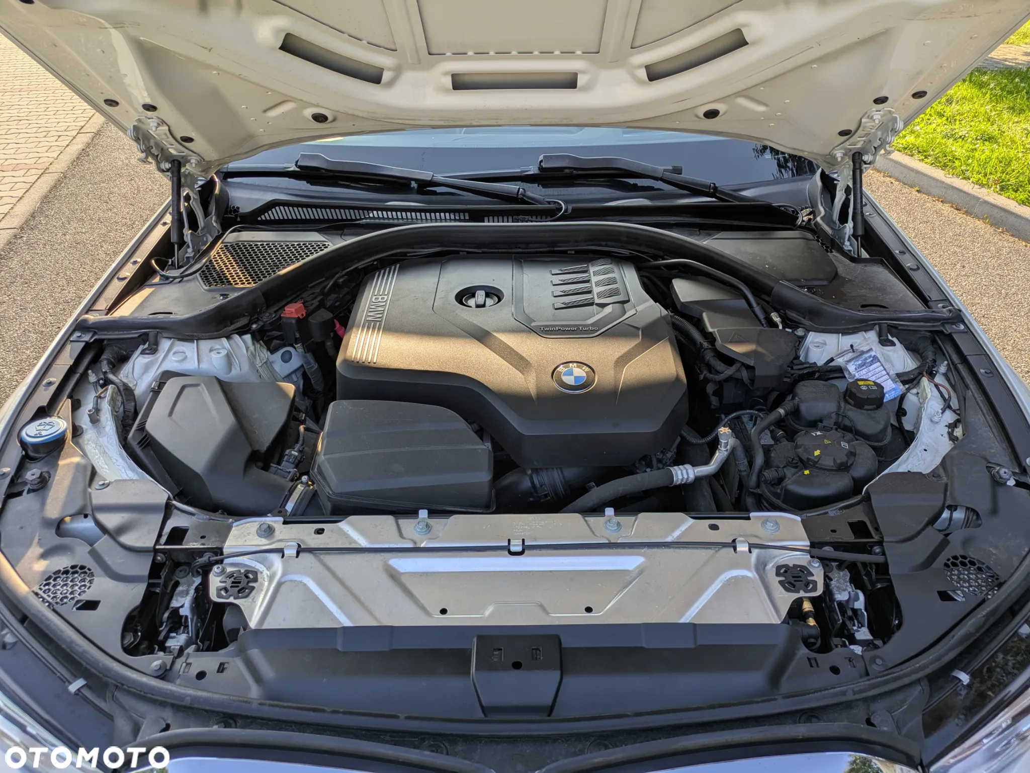 BMW Seria 3 330i Sport Line - 4