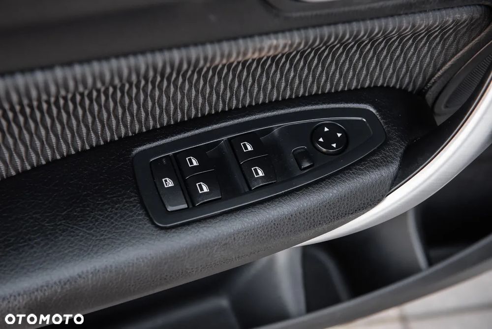 BMW Seria 1 118d Advantage - 15