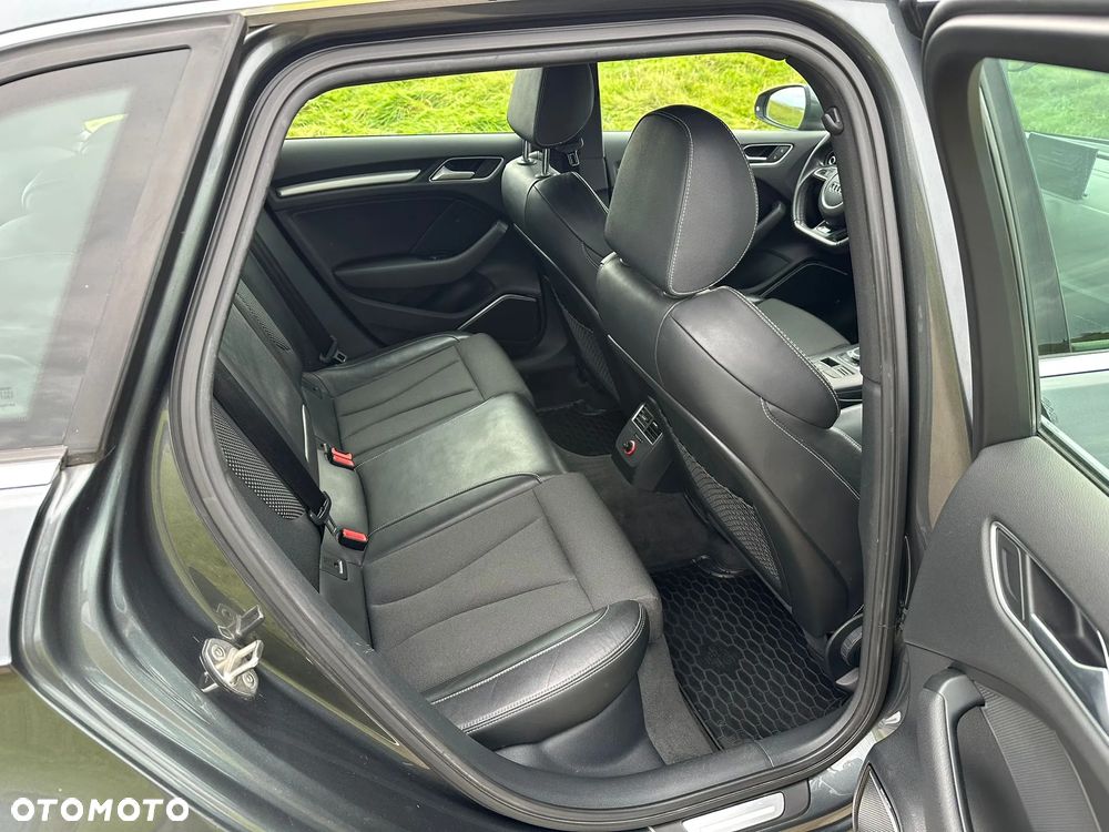 Audi A3 Sportback 2.0 TDI S tronic - 13