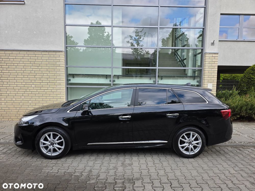 Toyota Avensis - 4