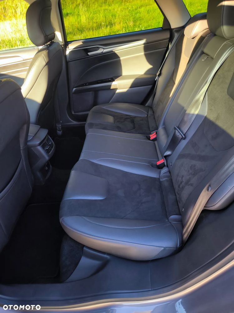 Ford Mondeo 2.0 TDCi Titanium - 20
