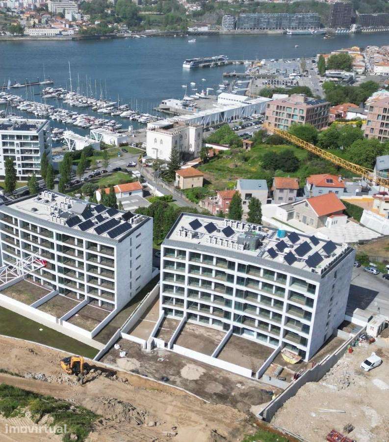 Apartamento T2 Novo com Lugar de garagem  e vista para rio Douro e mar - Widok 3