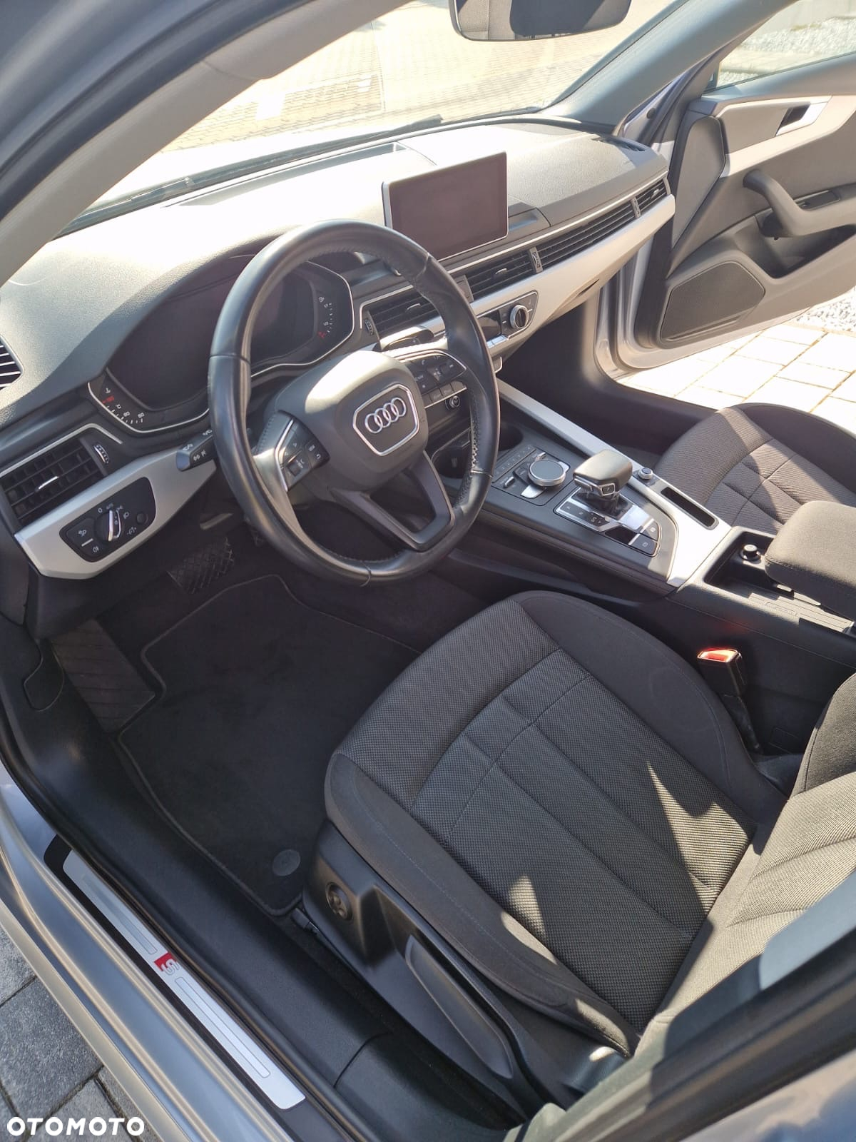 Audi A4 2.0 TDI S tronic - 4