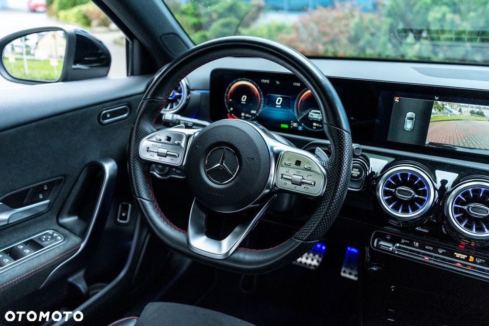 Mercedes-Benz Klasa A 250 e 8G-DCT AMG Line Advanced - 26