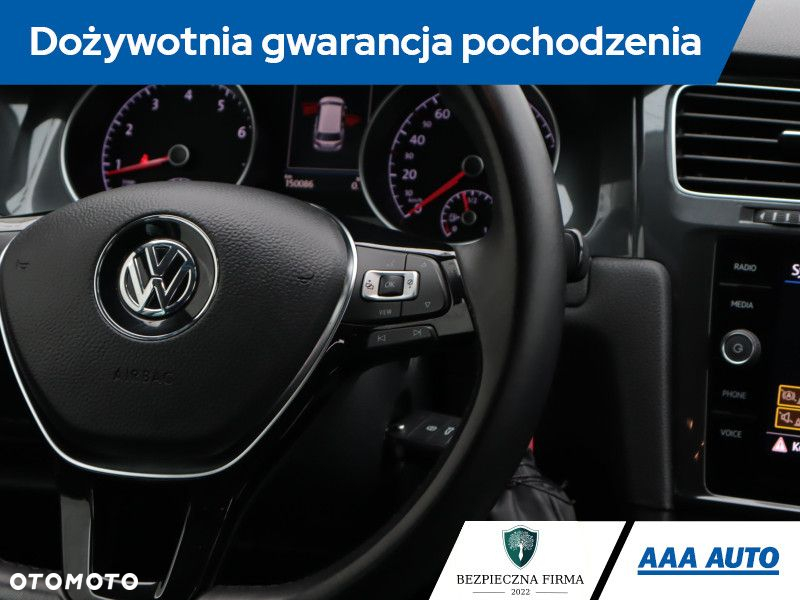 Volkswagen Golf - 20