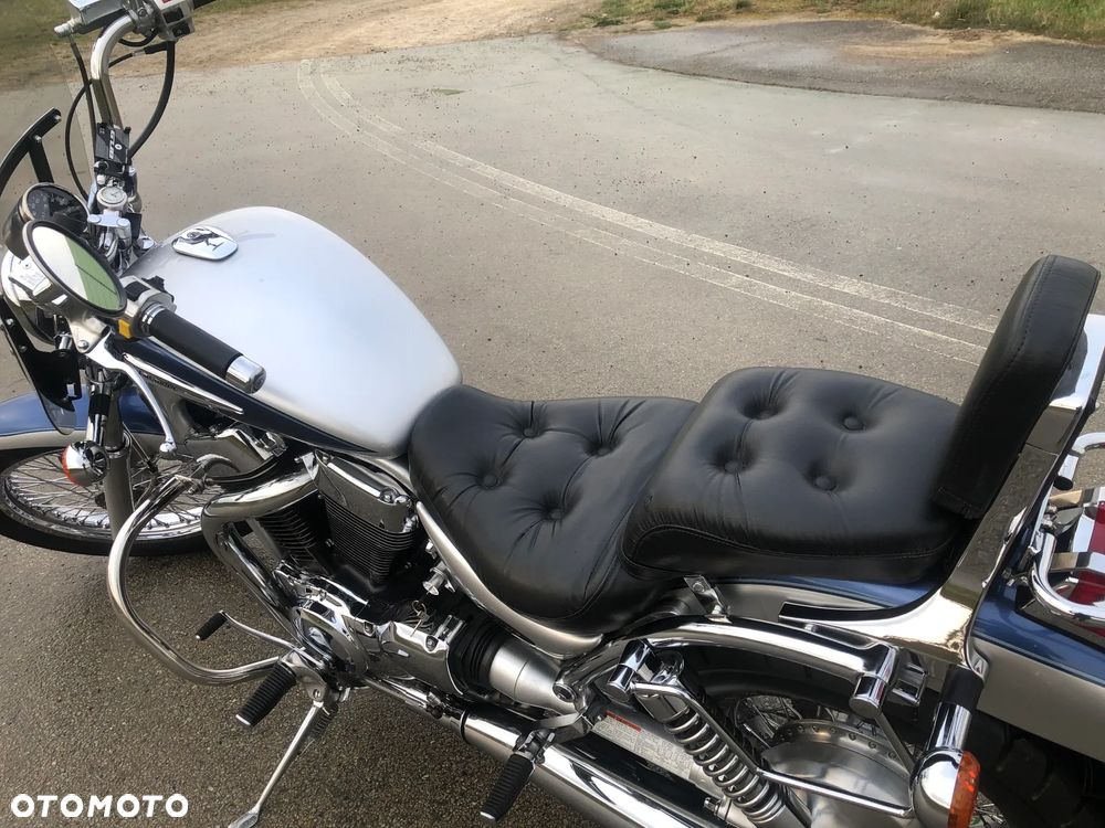 Suzuki Intruder - 5