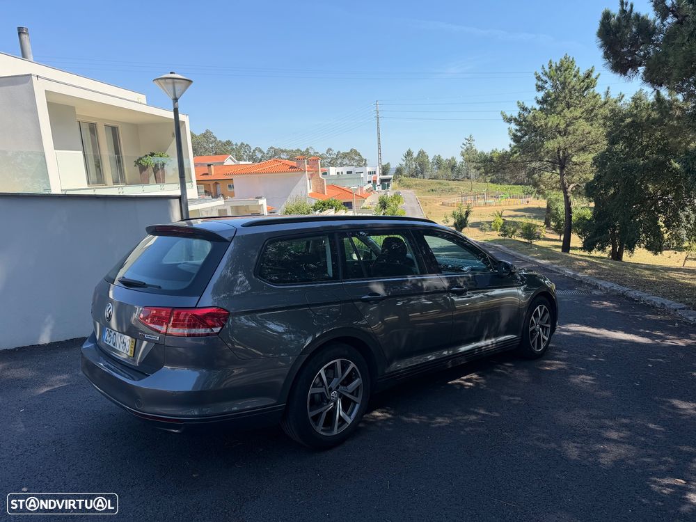 VW Passat Variant 1.6 TDI BlueMotion - 6