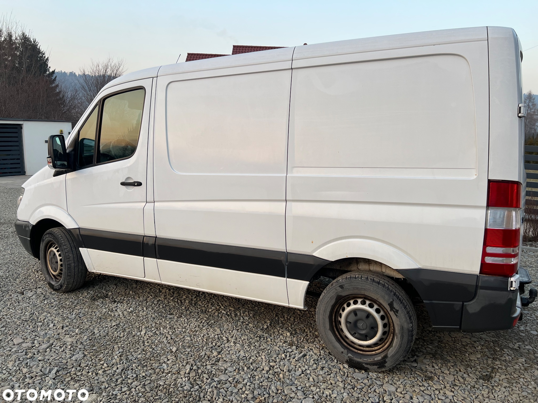 Mercedes-Benz Sprinter - 4