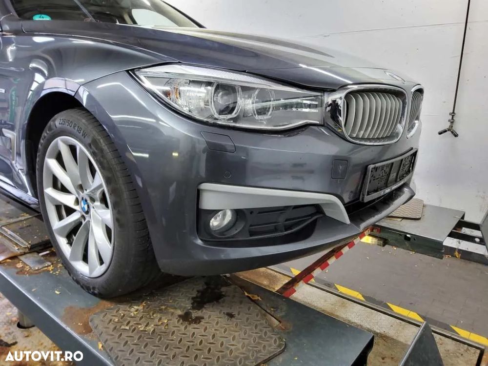 BMW Seria 3 320d GT Aut. Modern Line - 16
