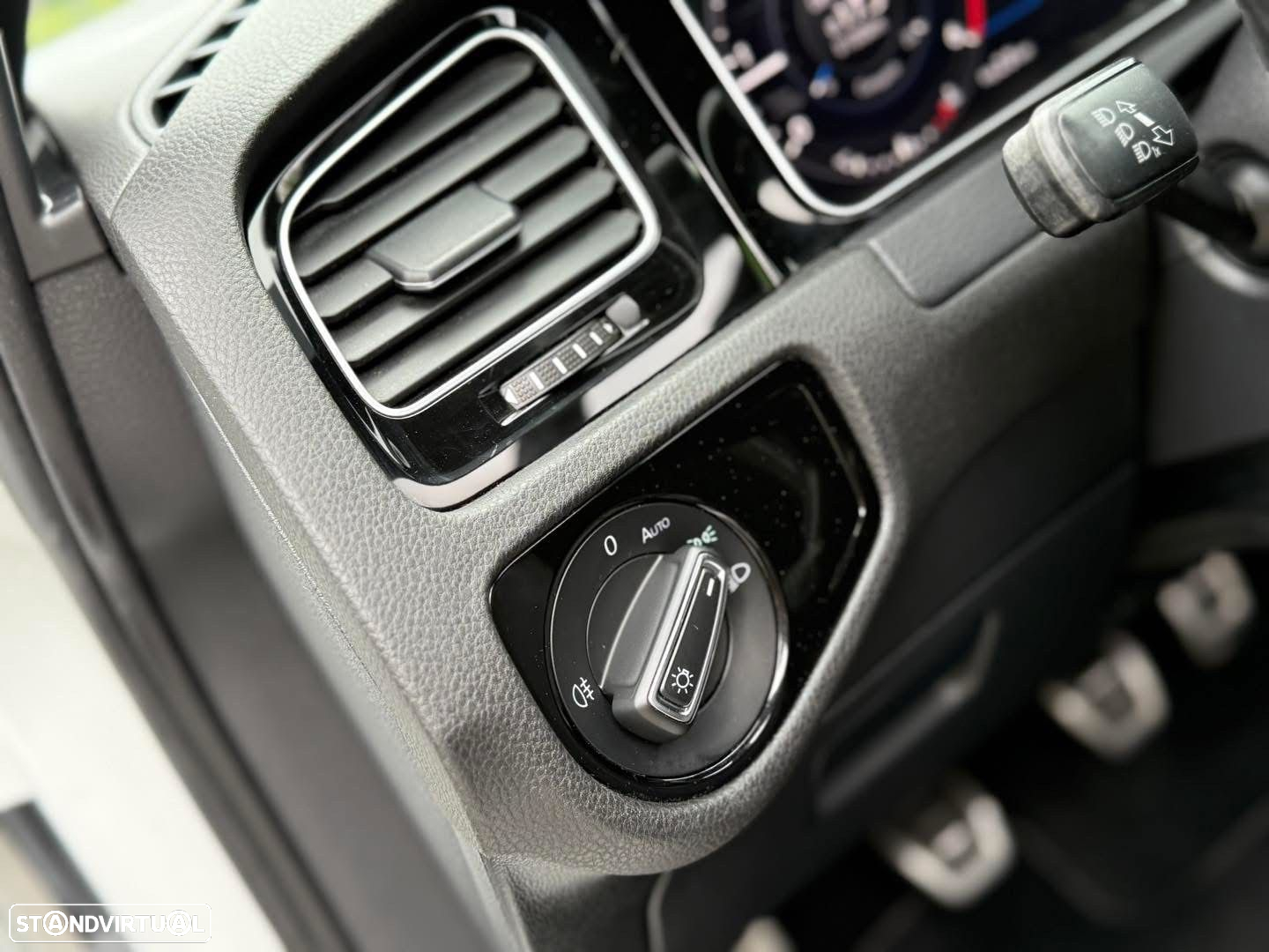 VW Golf - 12