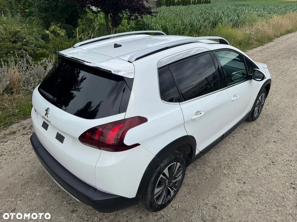 Peugeot 2008 - 12