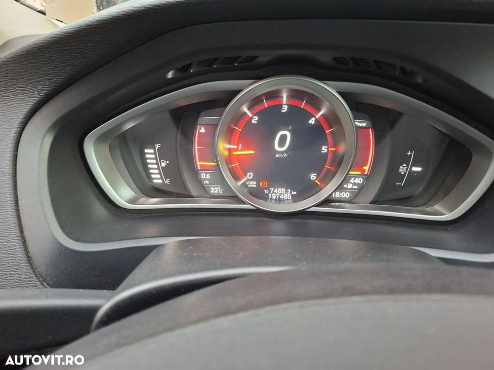 Volvo V40 D2 - 6
