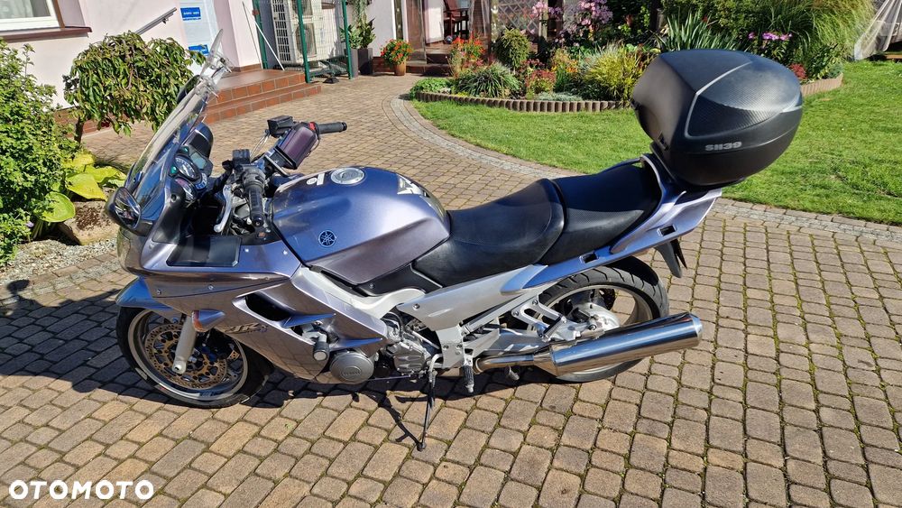 Yamaha FJR - 24