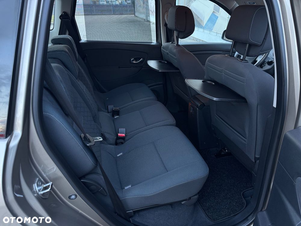 Renault Scenic - 11