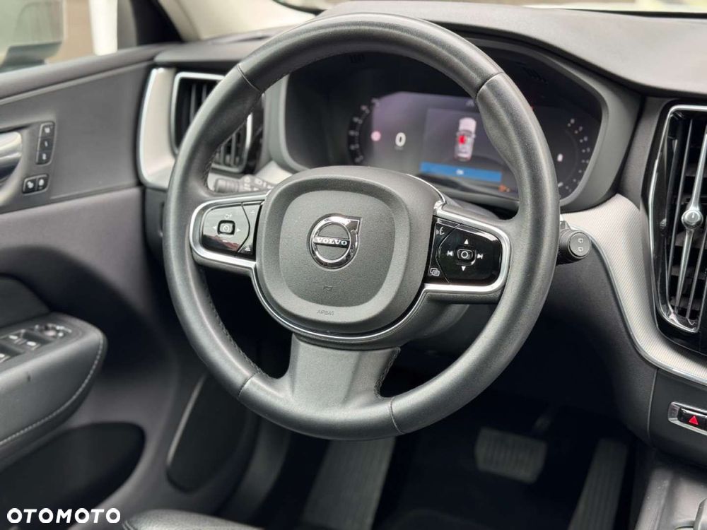Volvo XC 60 - 35