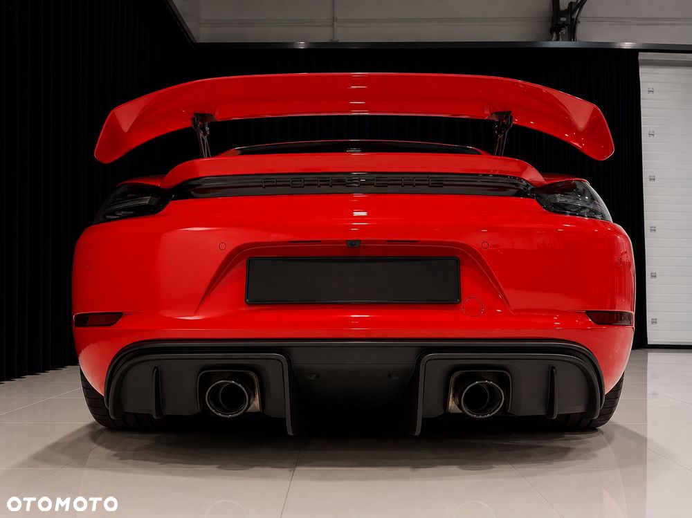 Porsche 718 Cayman GPF GT4 PDK - 9