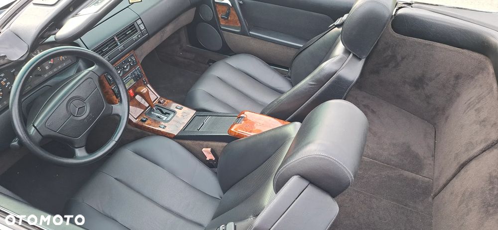 Mercedes-Benz SL - 23
