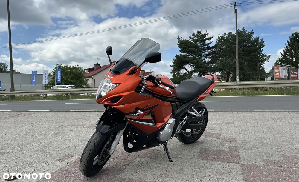 Suzuki GSX - 5