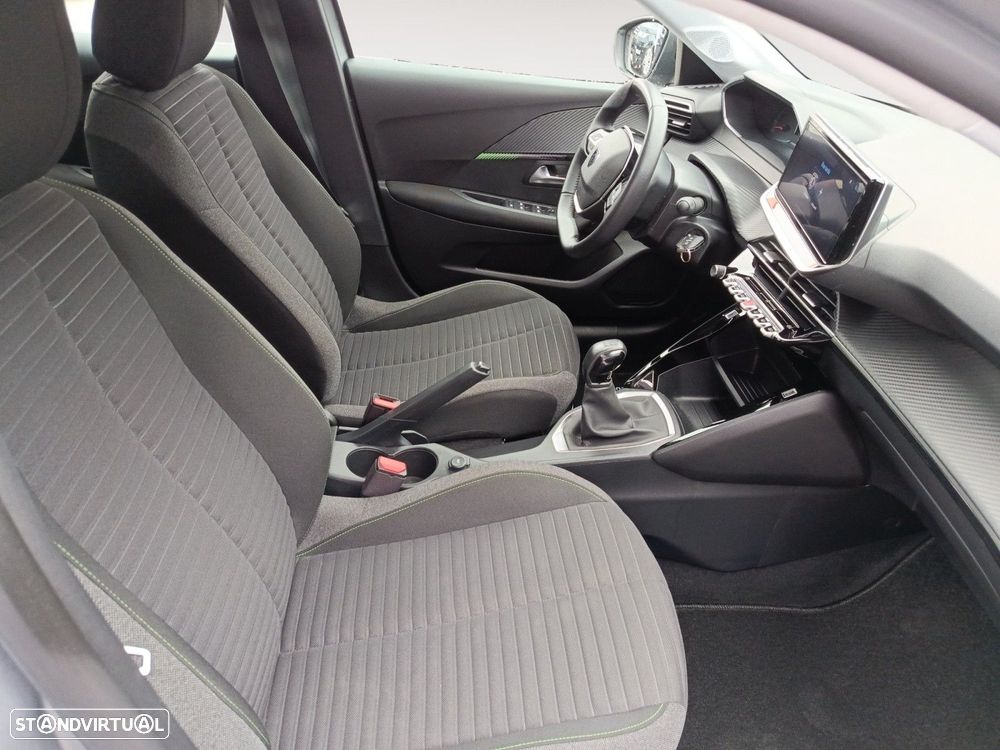 Peugeot 208 1.2 PureTech Active — fotografia 15