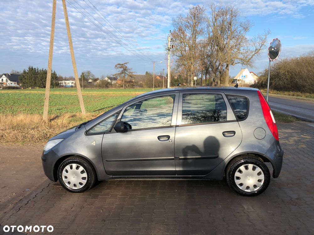 Mitsubishi Colt - 10