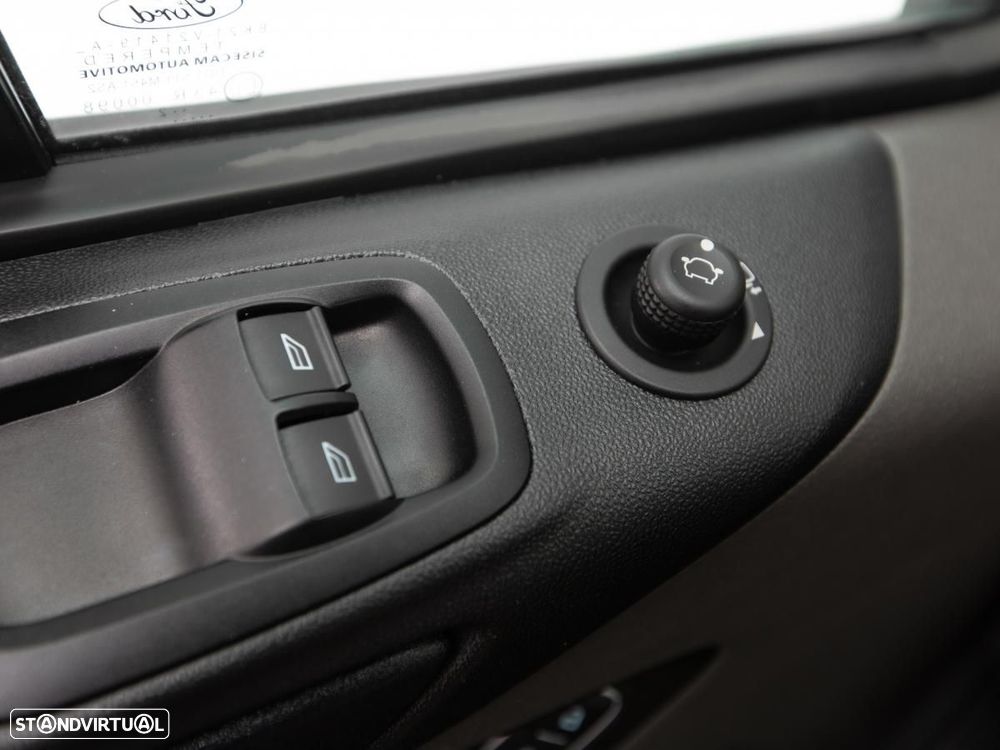 Ford Transit 130TDCi 300L2H1 Trend c/IVA - 11