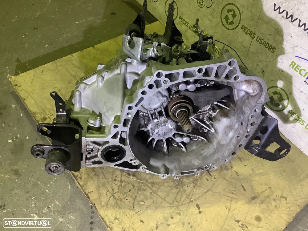 Caixa de velocidades Toyota Verso 2.0 D4D - 3