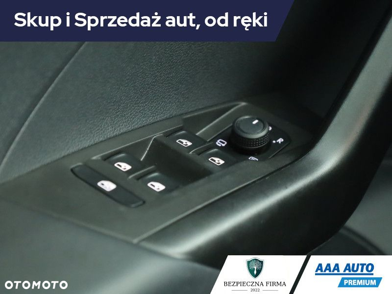 Volkswagen T-Cross - 15