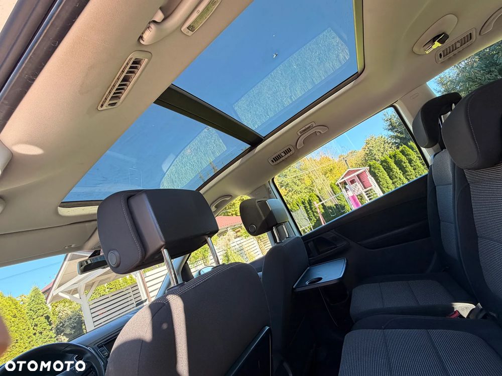 Volkswagen Sharan - 17