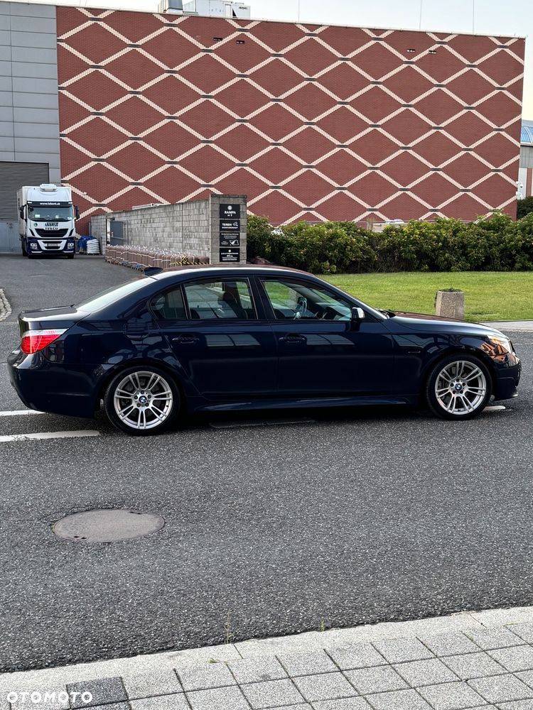 BMW Seria 5 545i - 8