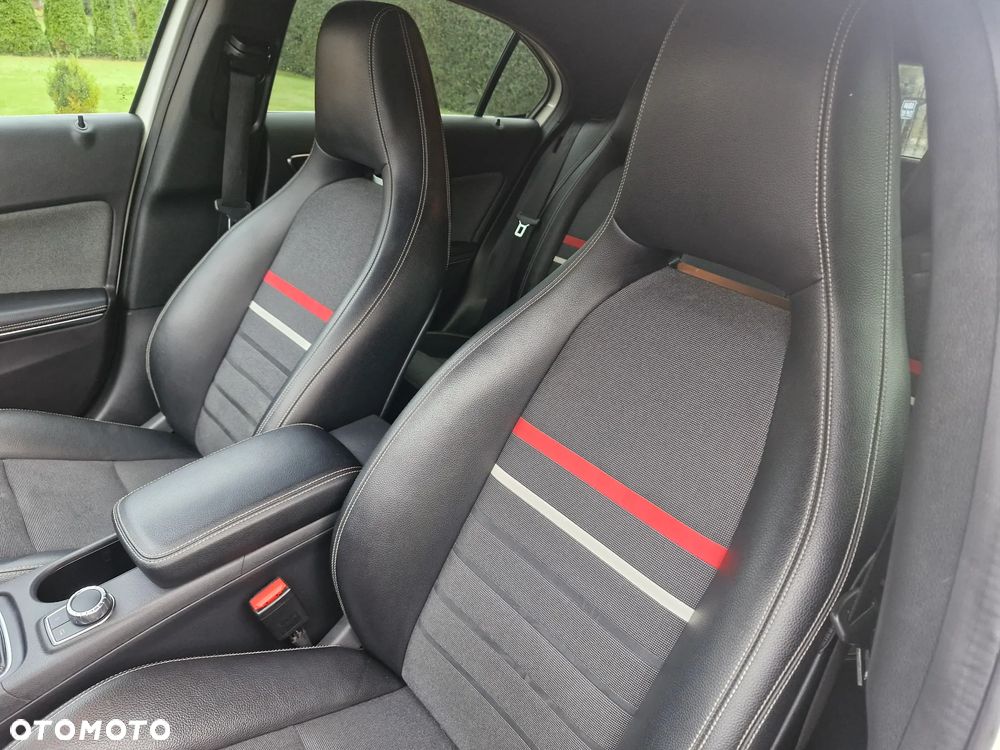 Mercedes-Benz Klasa A 180 (BlueEFFICIENCY) - 15