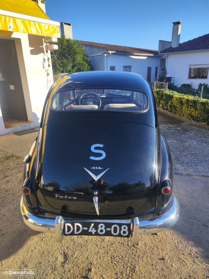 Volvo PV - 4