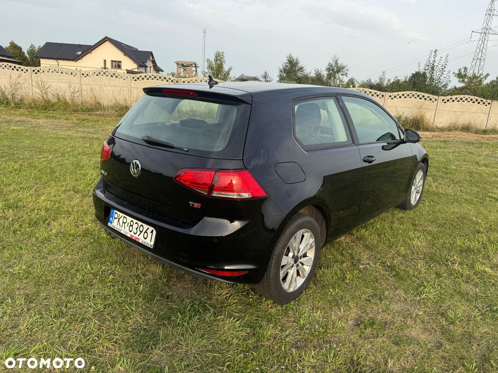 Volkswagen Golf - 34