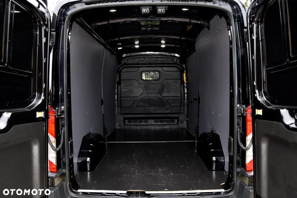 Ford Transit - 32