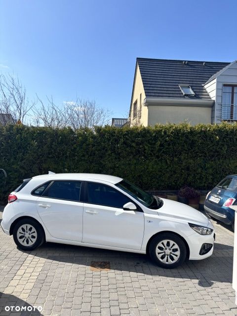 Hyundai i30 1.5 DPI Classic + - 8