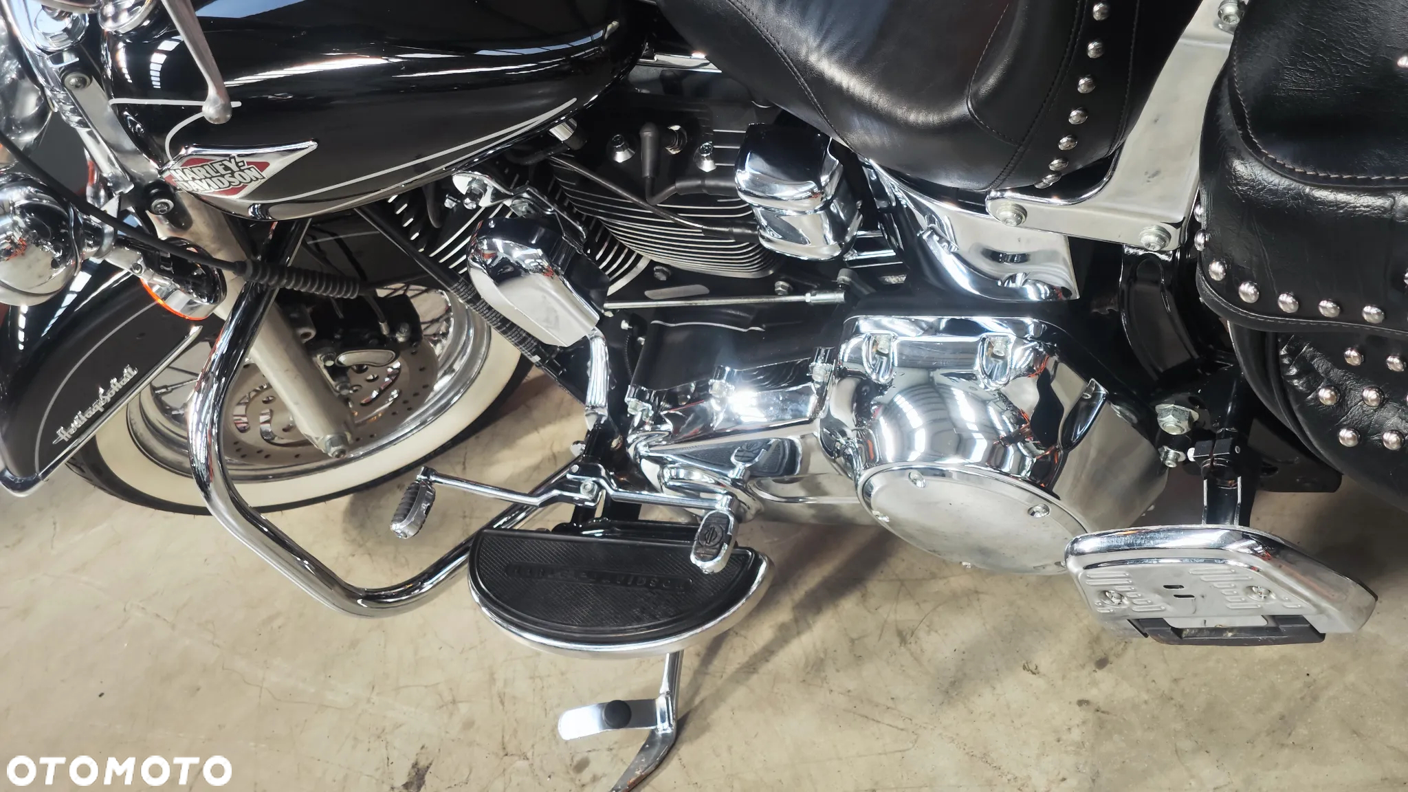 Harley-Davidson Softail Heritage Classic - 27