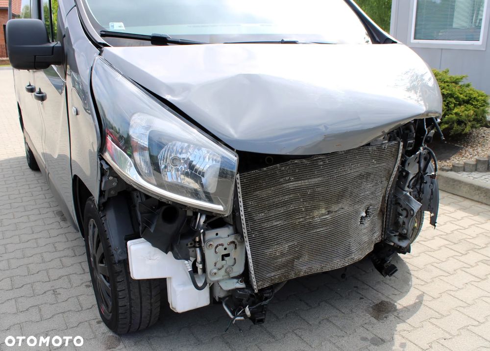Opel Vivaro - 10