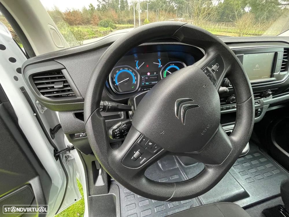 Citroën e-Jumpy Longa (75-kWh) - 11