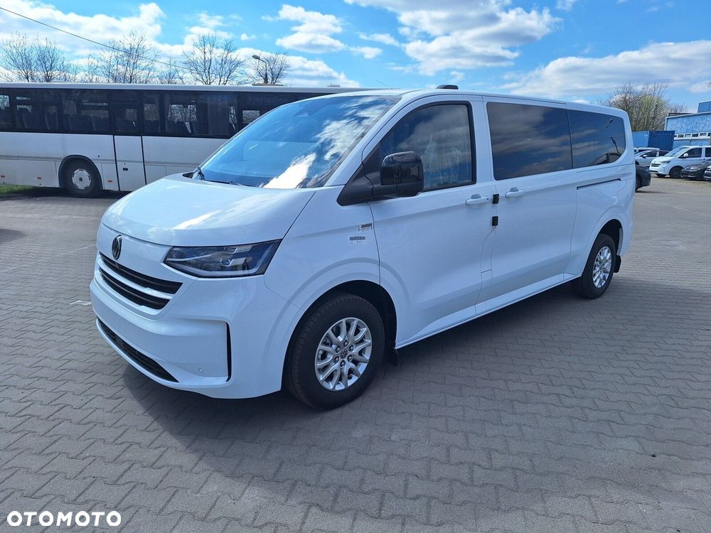 Volkswagen Caravelle - 10