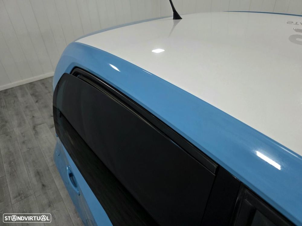 VW Up! 1.0 Move Color - 32