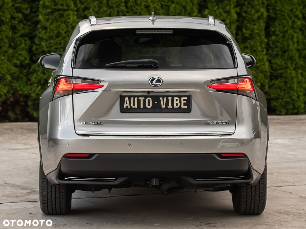 Lexus NX 300h Prestige AWD - 11