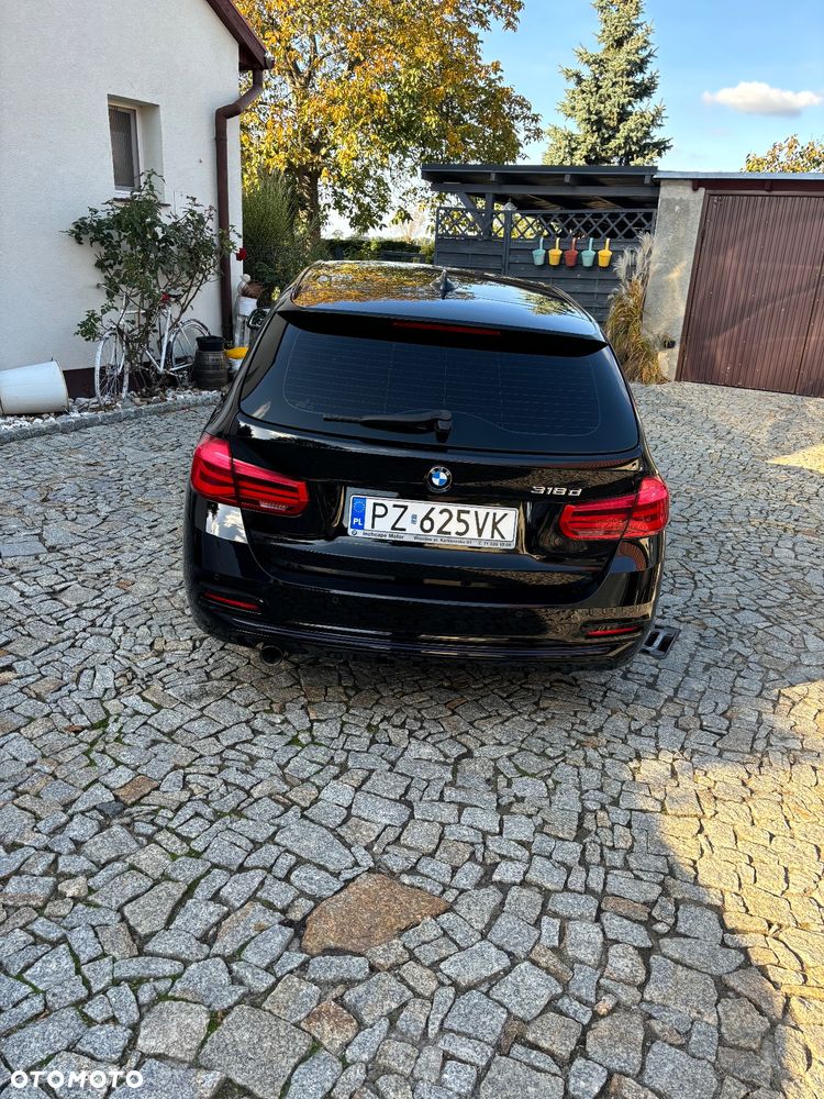 BMW Seria 3 318d Sport Line - 6
