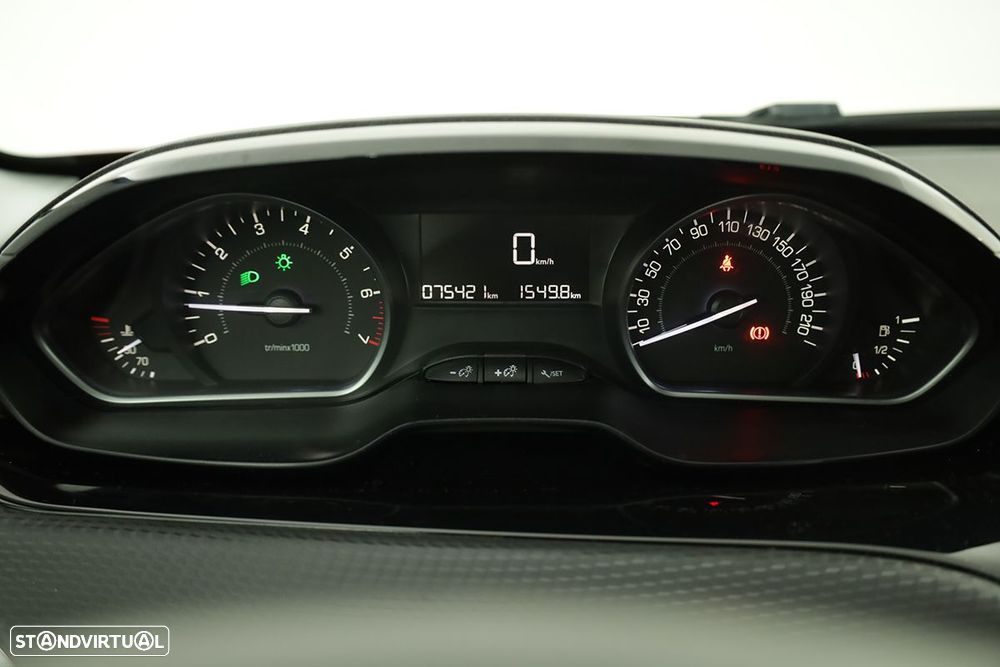 Peugeot 2008 1.2 PureTech Style - 16