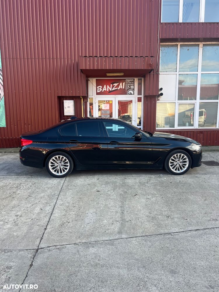 BMW Seria 5 520d Aut. Sport Line - 4