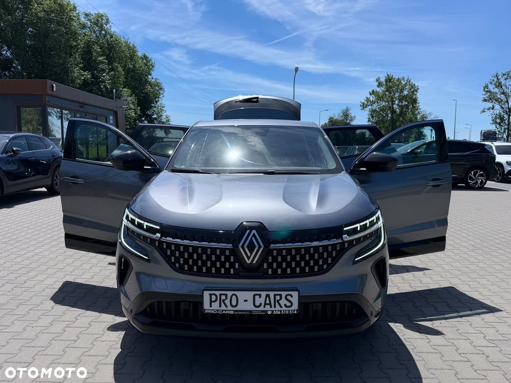 Renault Austral 1.3 TCe mHEV Iconic - 14