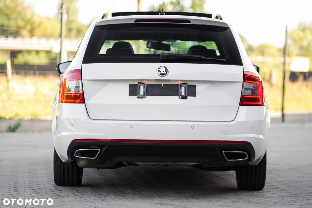 Skoda Octavia 2.0 TDI RS DSG - 9