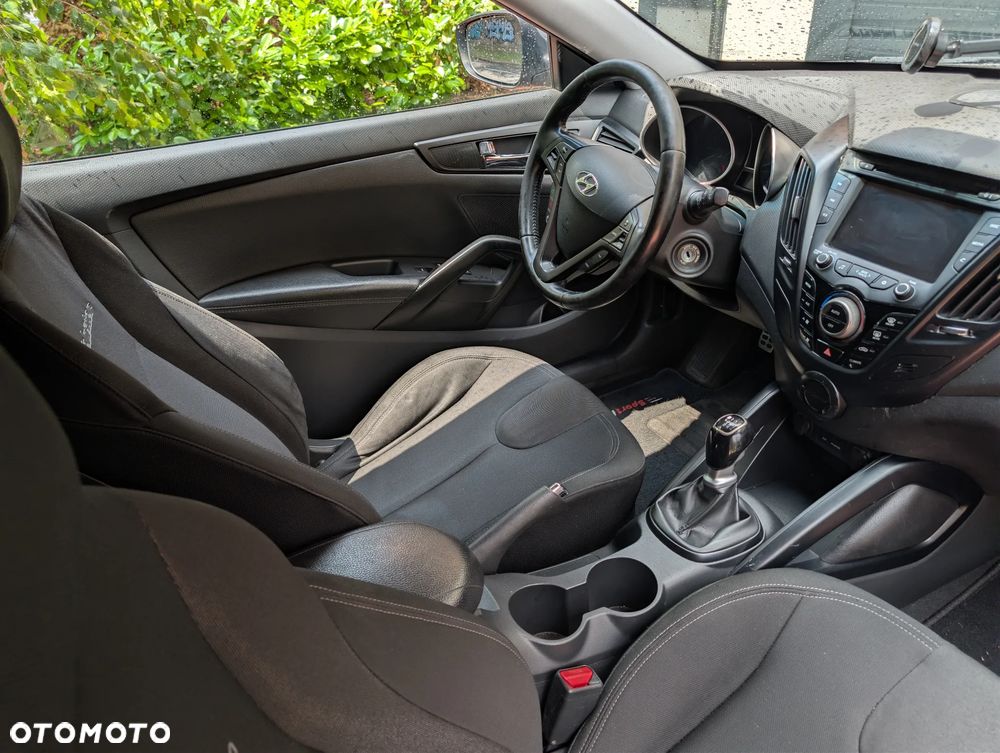 Hyundai Veloster 1.6 GDI Comfort - 5