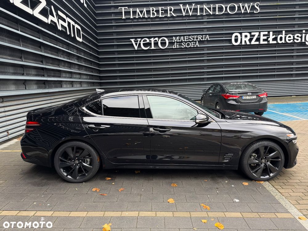 Hyundai Genesis - 2